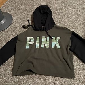 VS Pink sweatshirt